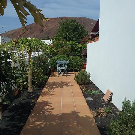 Lovely Villa Nico Playa Blanca, Hot Tub, Communal Pool Exterior photo