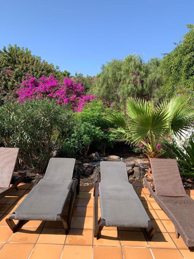 Lovely Villa Nico Playa Blanca, Hot Tub, Communal Pool Exterior photo