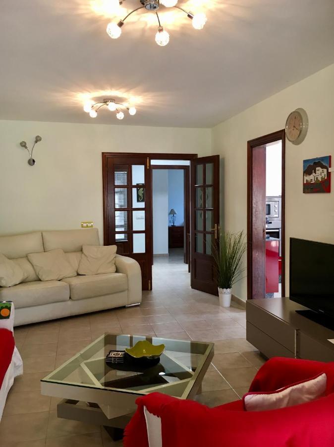 Lovely Villa Nico Playa Blanca, Hot Tub, Communal Pool Exterior photo