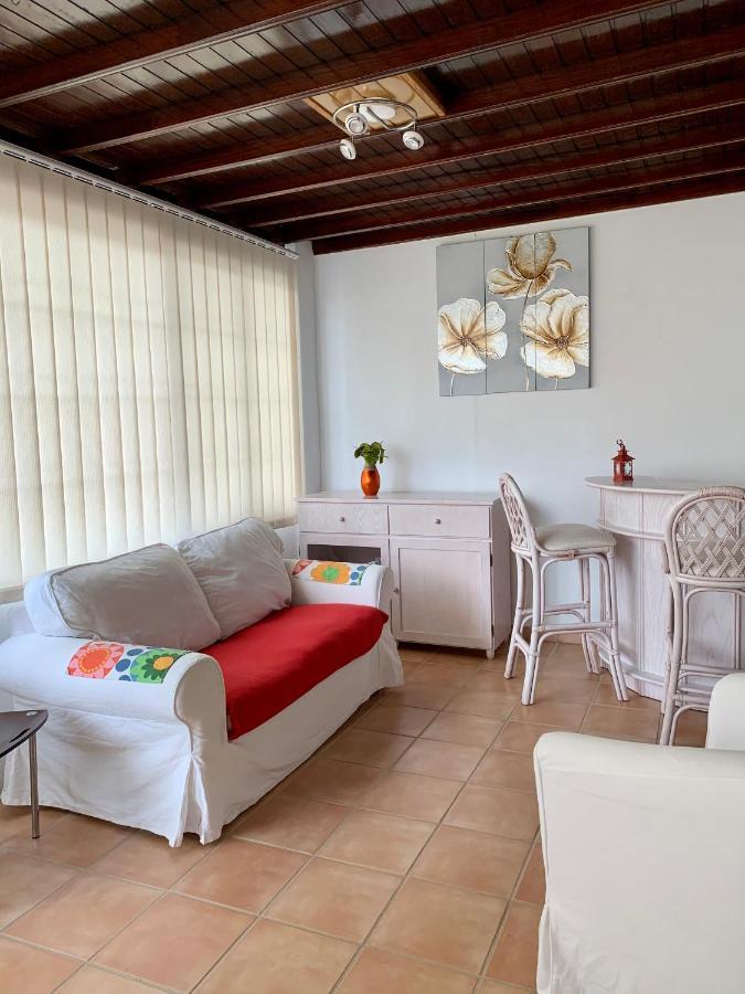Lovely Villa Nico Playa Blanca, Hot Tub, Communal Pool Exterior photo